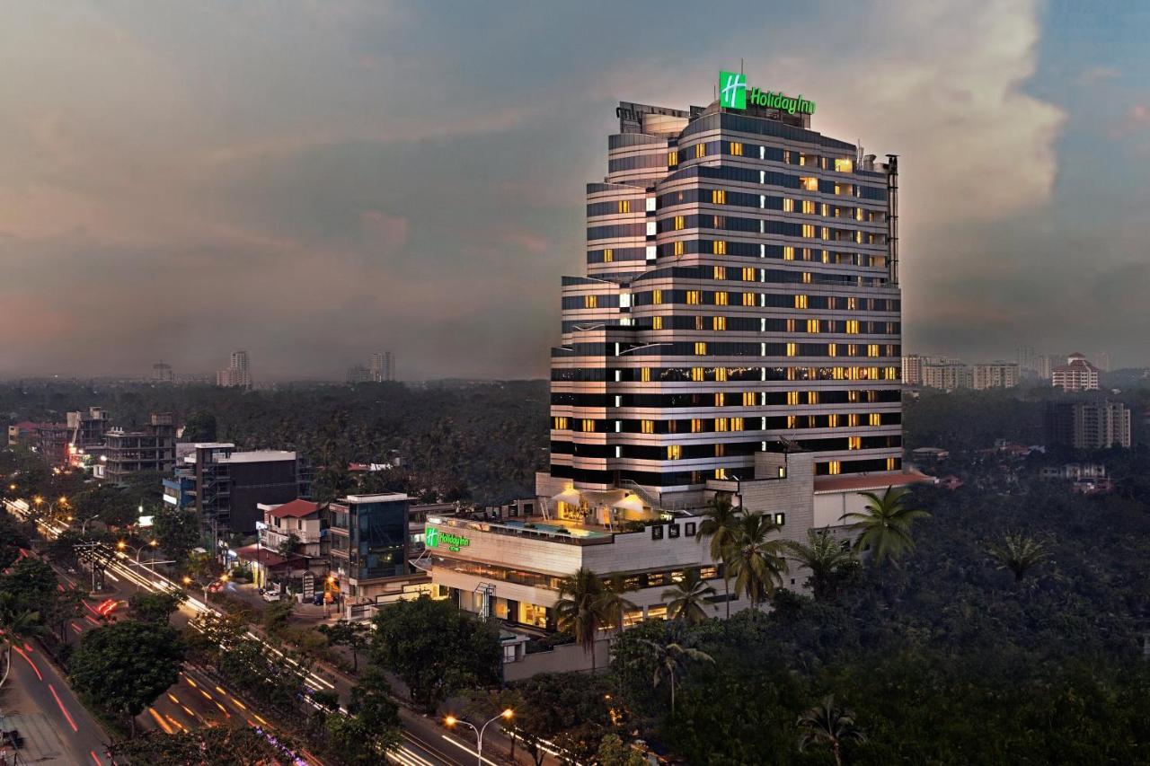 Holiday Inn Cochin, An Ihg Hotel Kochi Dış mekan fotoğraf